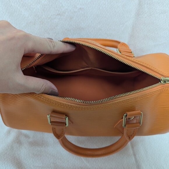 Louis Vuitton Speedy 25 Epi Mandarin Orange Bag - Picture 6 of 7